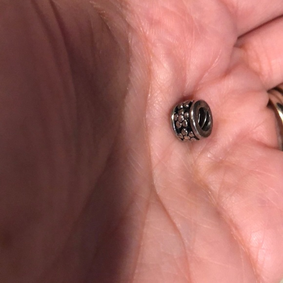 Flower sterling silver charm - Picture 3 of 6